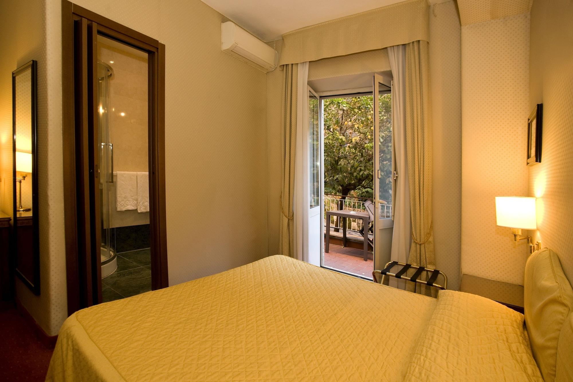 Hotel Domus Aventina โรม ภายนอก รูปภาพ